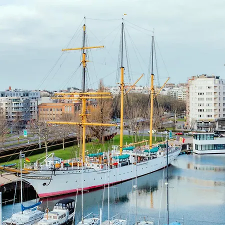 C-hotels Burlington Готель 3*