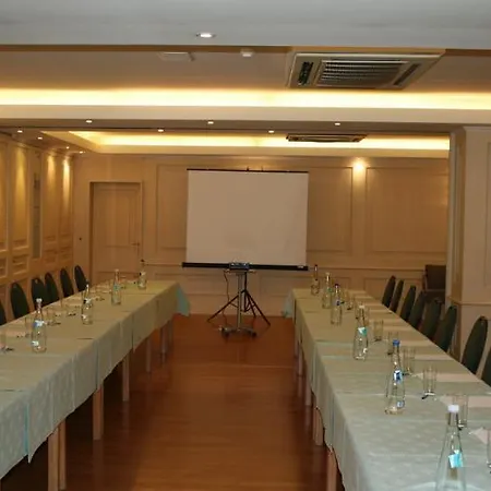 C-hotels Burlington Готель 3*